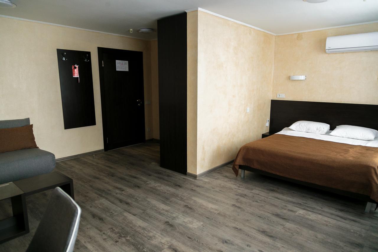 Tourist Hotel Harkiv Exterior foto