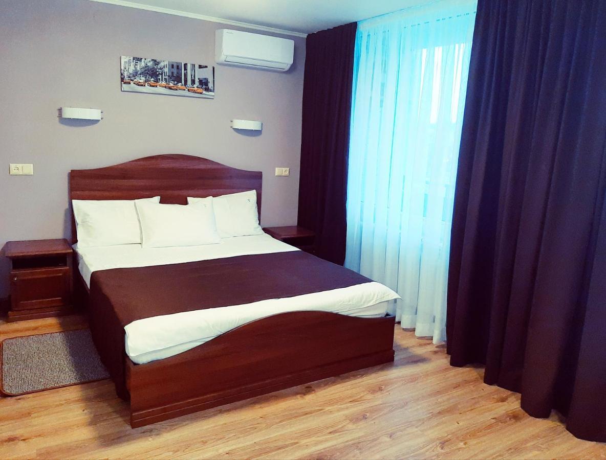 Tourist Hotel Harkiv Exterior foto