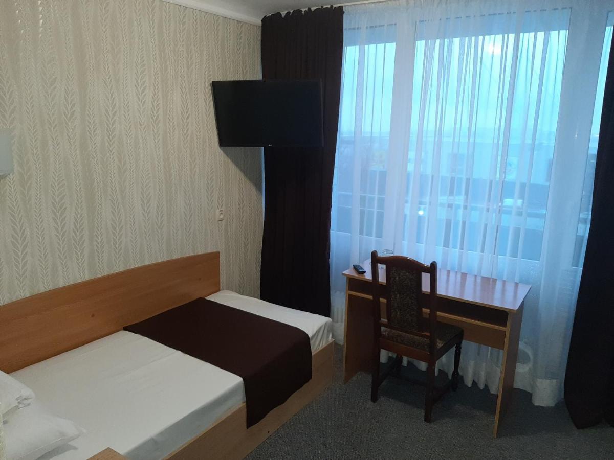 Tourist Hotel Harkiv Exterior foto